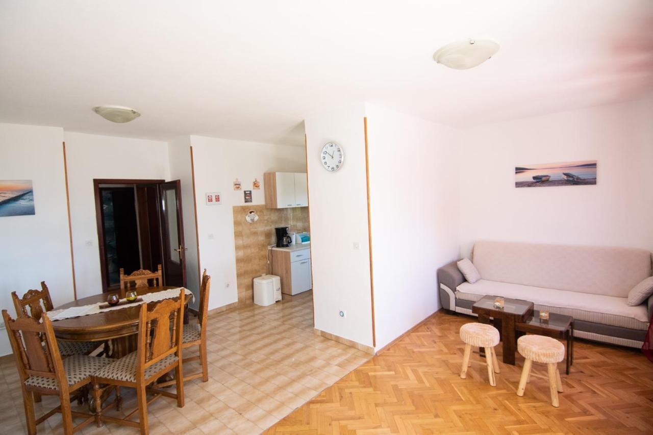 Apartmani Ivana 2 Kaštela エクステリア 写真