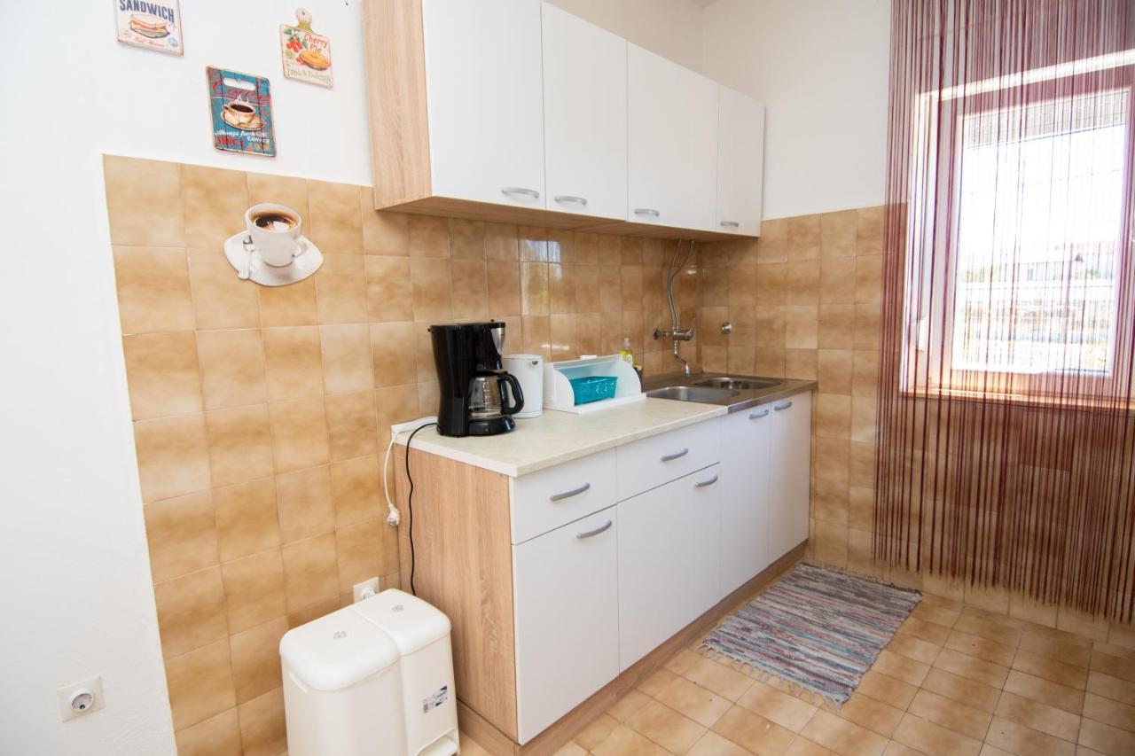 Apartmani Ivana 2 Kaštela エクステリア 写真